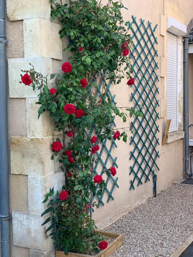 Studio Gallieni La Châtre Exterior foto